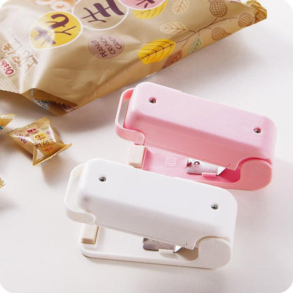 Mini Portable Plastic Bag Sealer – Handheld Heat Sealer for Food Storage & Snacks